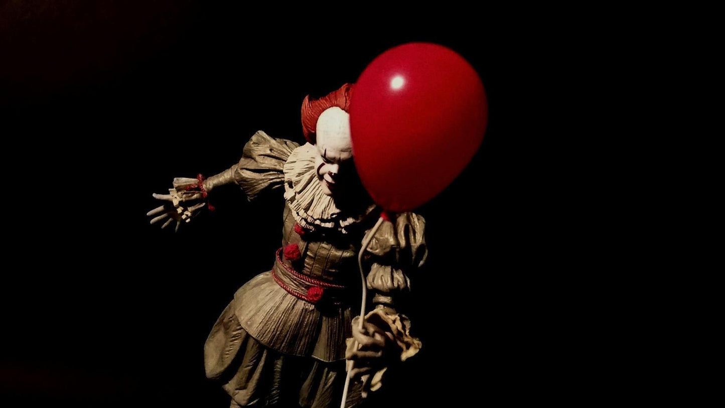 NECA IT イット それが見えたら、終わり。 ペニーワイズ アルティメット 7インチ アクションフィギュア 未開封