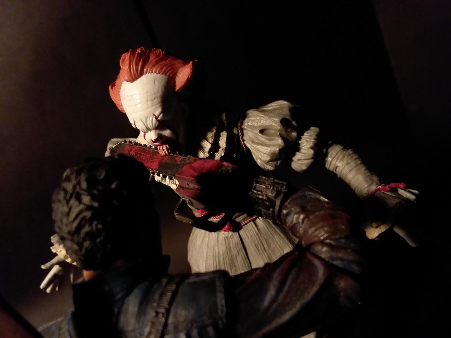 NECA IT イット それが見えたら、終わり。 ペニーワイズ アルティメット 7インチ アクションフィギュア 未開封