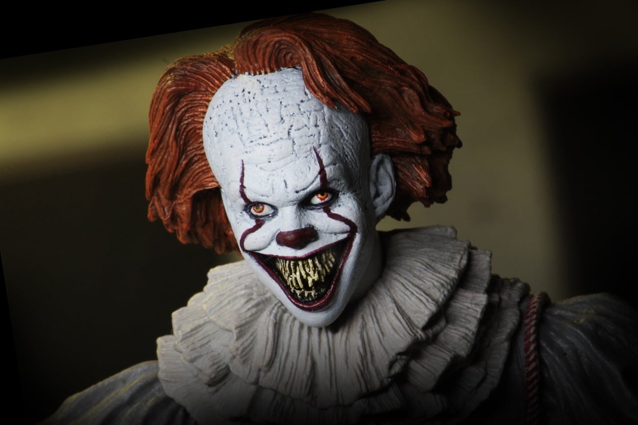 NECA IT イット それが見えたら、終わり。 ペニーワイズ ウェル・ハウスVer. アルティメット 7インチ アクションフィギュア 未開封