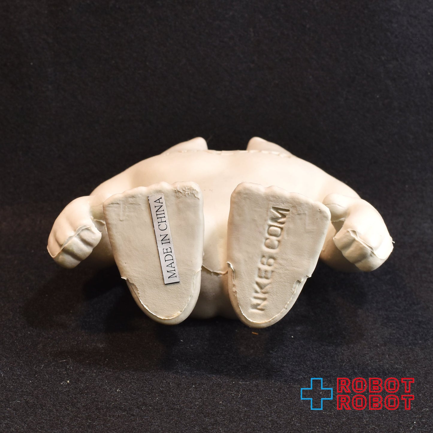 NIKE NKE 6.0 ナイキ 双頭怪人フィギュア 白 ホワイト