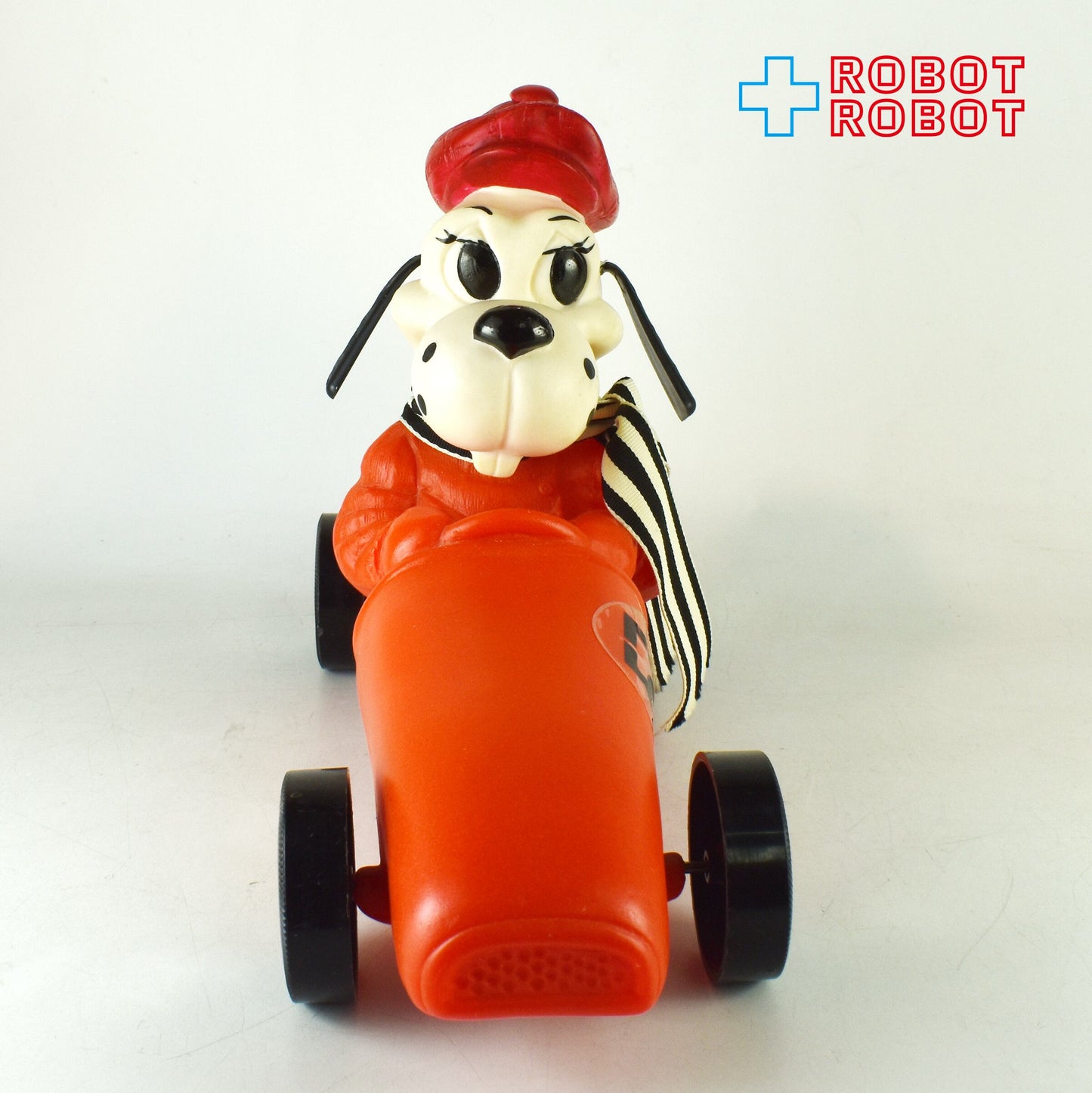 赤いレーシングカーの犬 ソフビ貯金箱 1970年代 ロイヤリティーイダストリー社