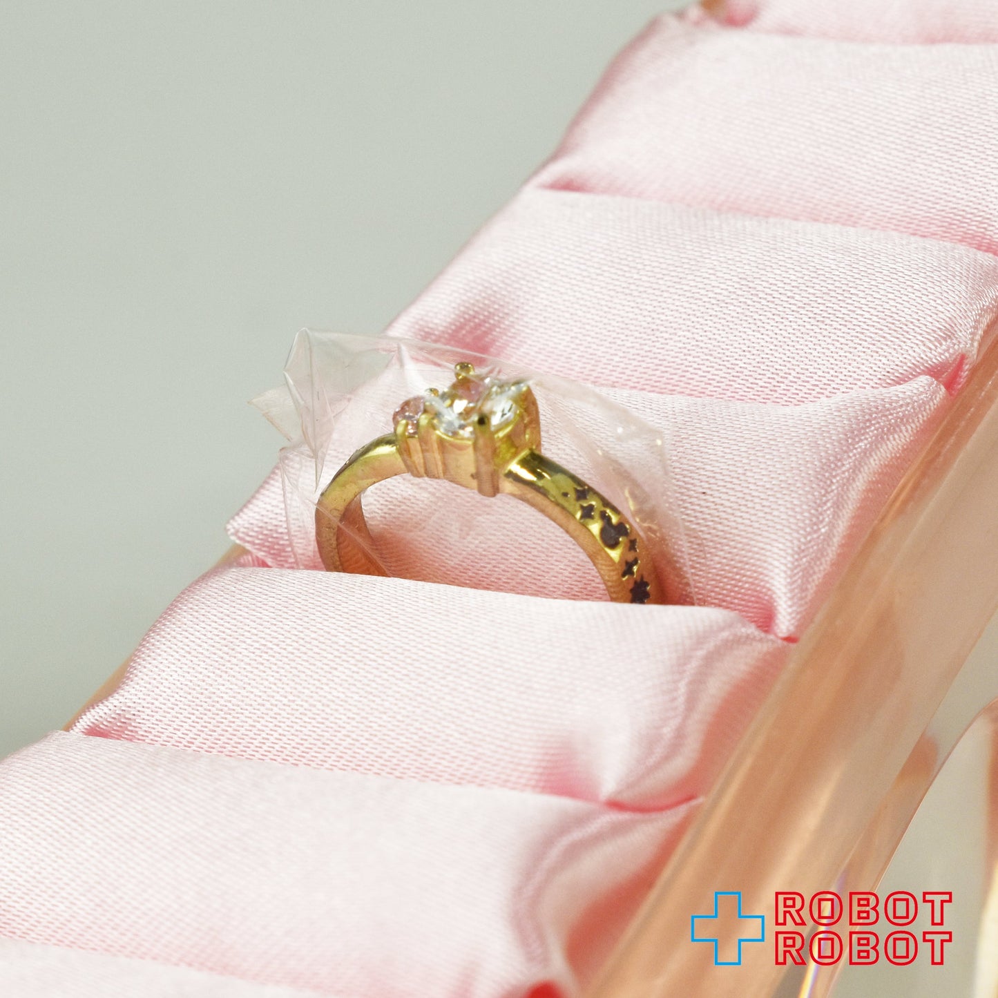 セガ ディズニー キャラクター プレミアムリング ＆ ジュエルスタンド 箱入