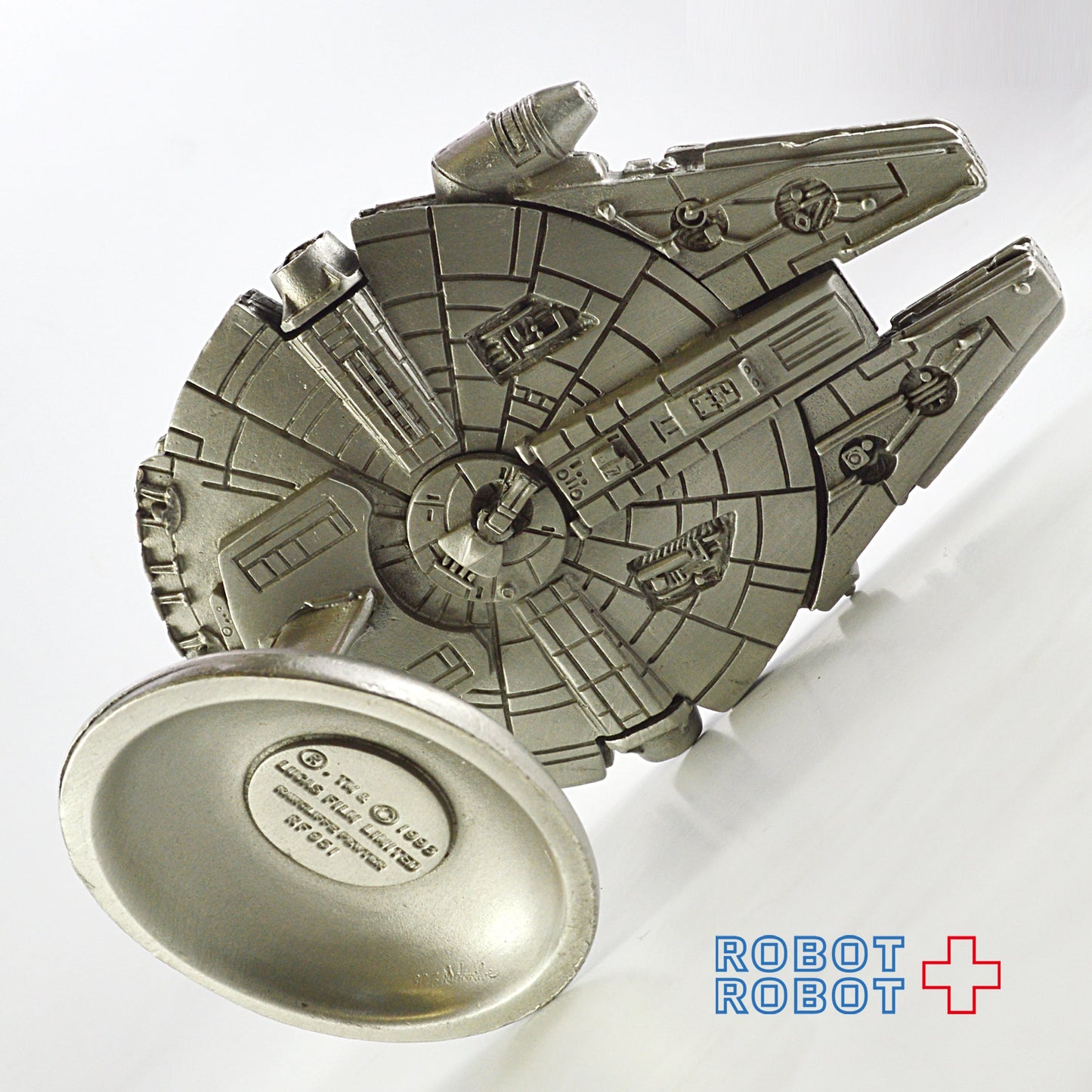 スター・ウォーズ ロークリフ 限定版ミレニアム・ファルコン 台座付ピューターフィギュア