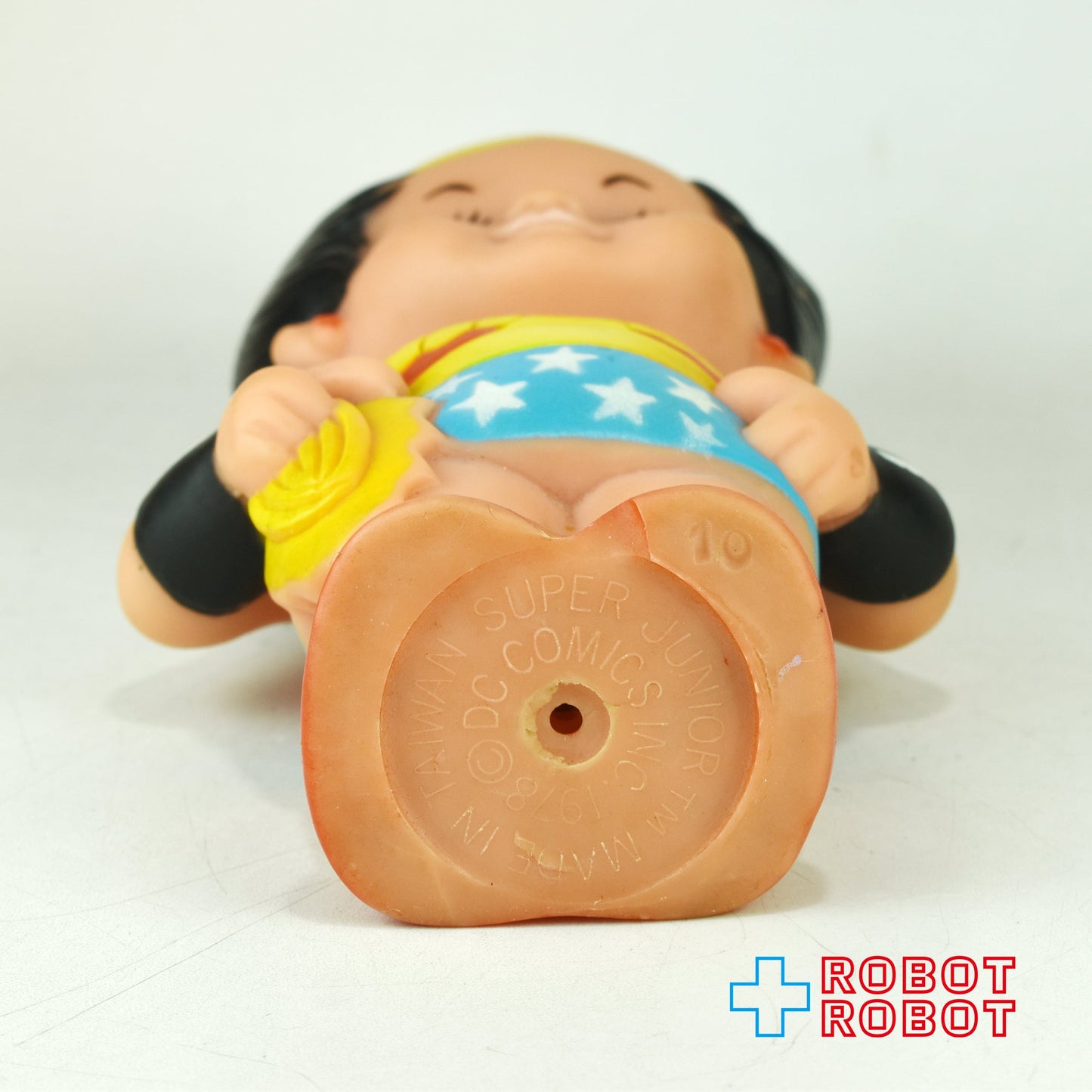 スーパージュニア ワンダーウーマン DC ソフビフィギュア