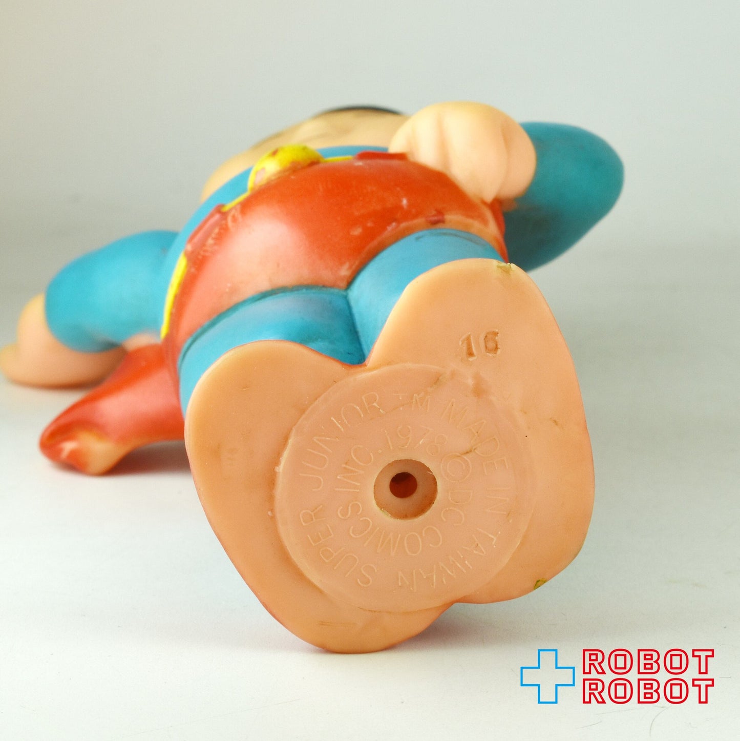 スーパージュニア スーパーマン DC ソフビフィギュア