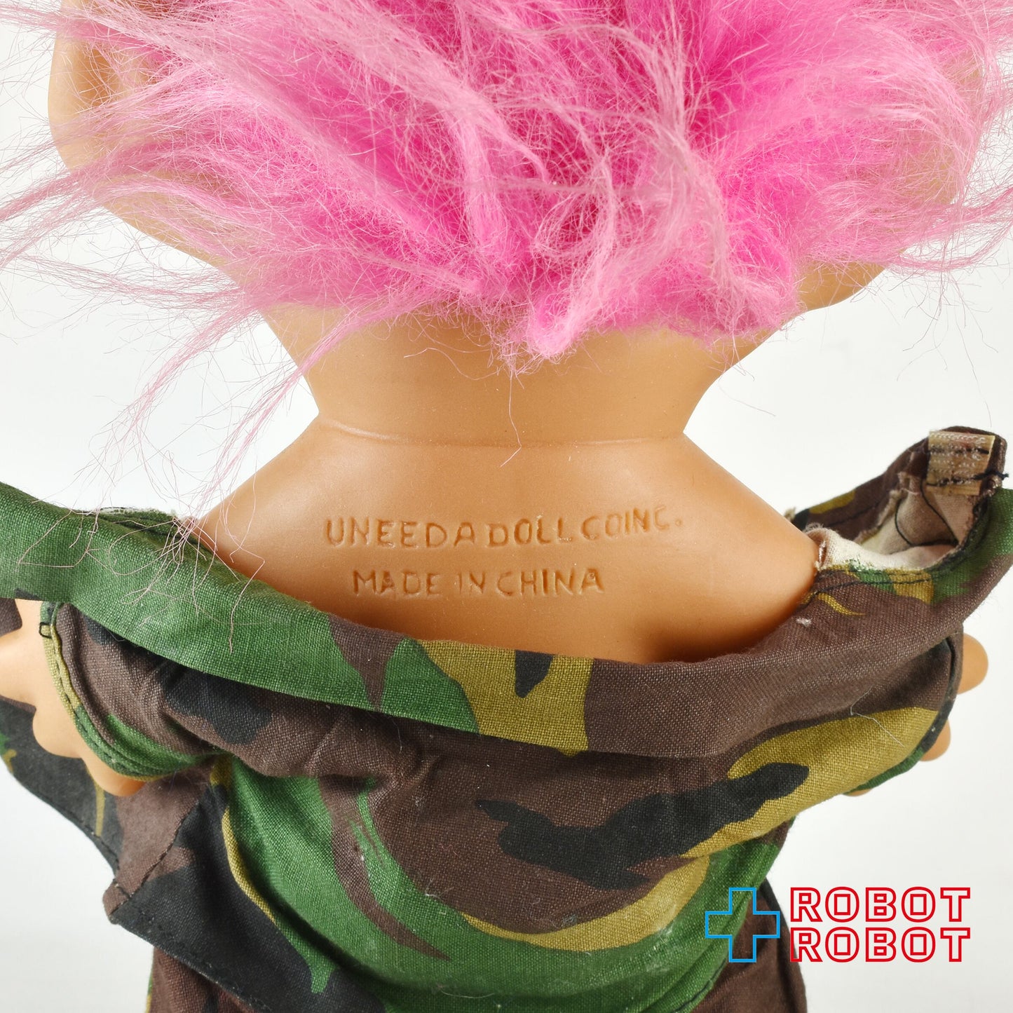 ユニーダ社 ウィシュニック トロール 迷彩 カモフラージュ シャツ ピンクヘア 19センチ ソフビフィギュア