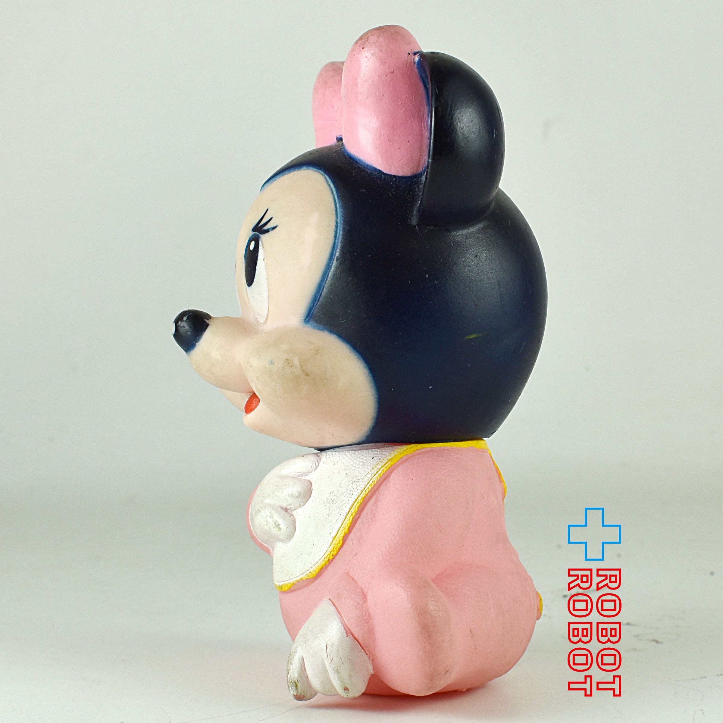 ヤングエポック ディズニー ベビー ミニーマウス お座り右手を胸