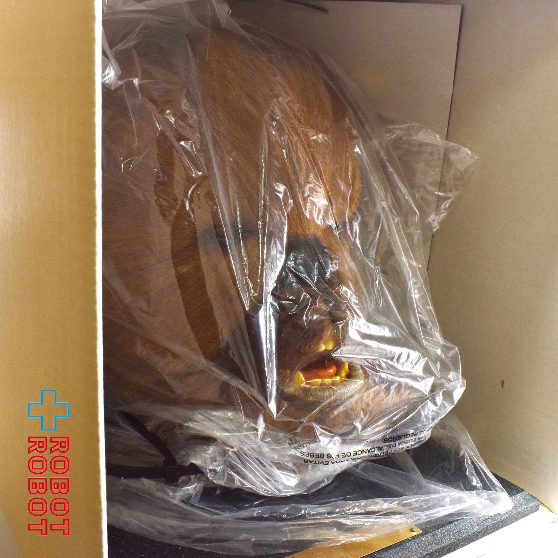 イリューシブ社 スター・ウォーズ チューバッカ 1/1スケール ライフサイズ レプリカ ヘッド 7500体限定 - ROBOTROBOT