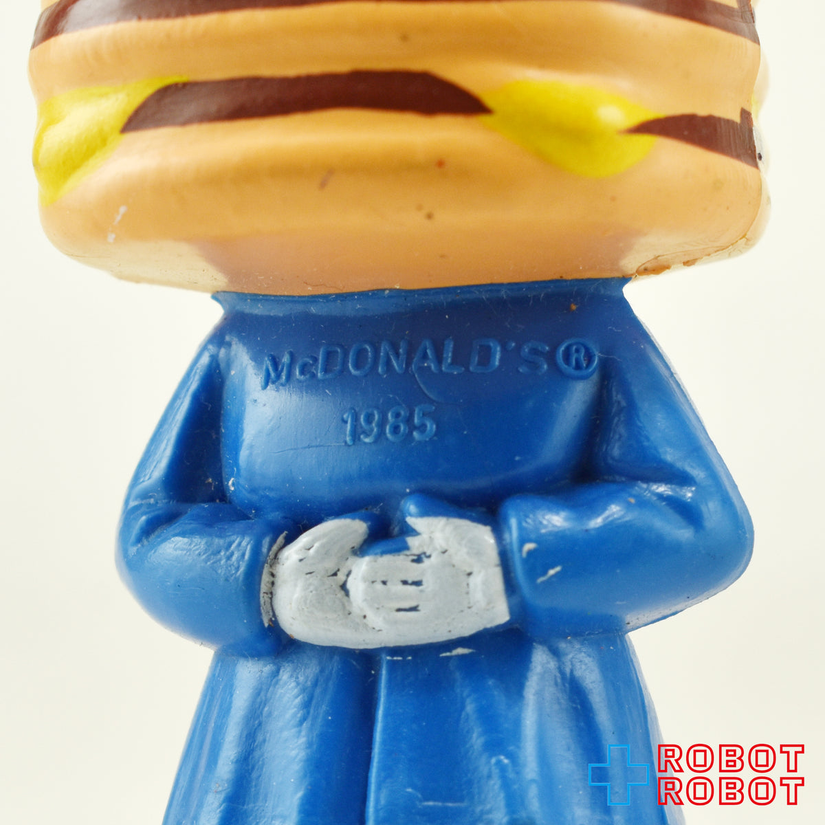カナダのマクドナルド ビッグマックポリス メイドインカナダ ゴマ付 PVCフィギュア ハッピーミールトイ 1985