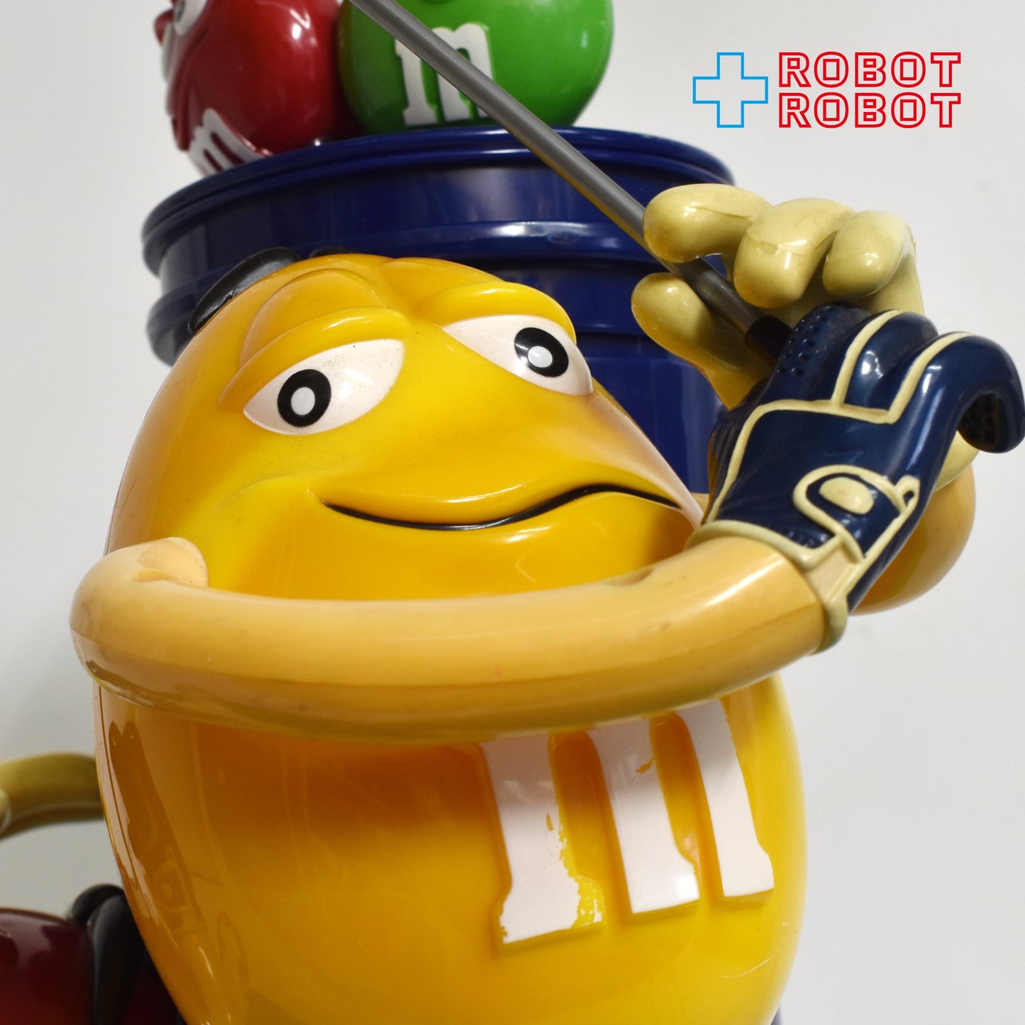 M&M's レッド＆イエロー ゴルフ マリガン・ヴィル ディスペンサー 限定版カラー ※難あり - ROBOTROBOT