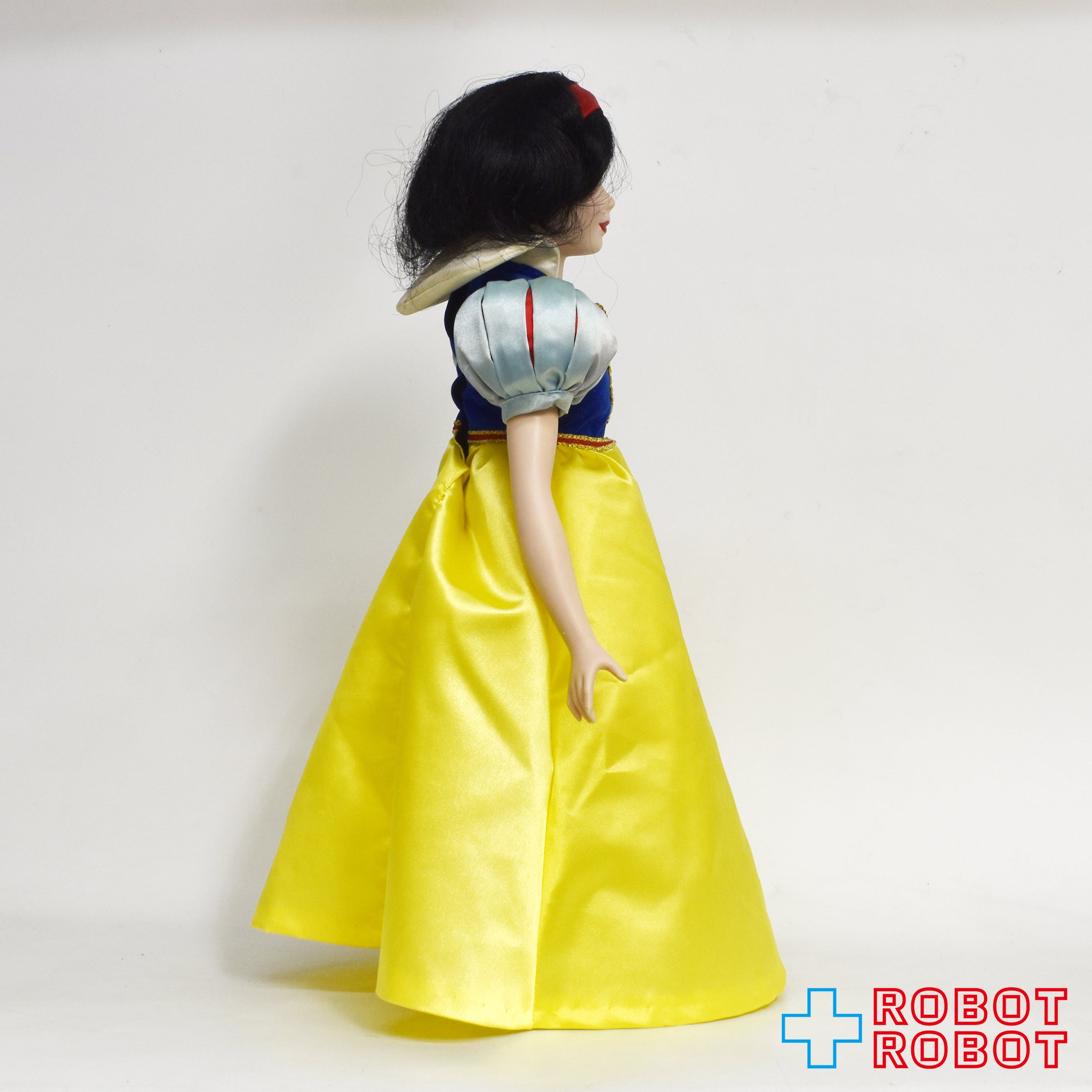 Disney 白雪姫 ビスクドール 1998 ニッカーボッカー社製 Disney 白雪姫 ビスクドール 1998 ニッカーボッカー社製 - メルカリ