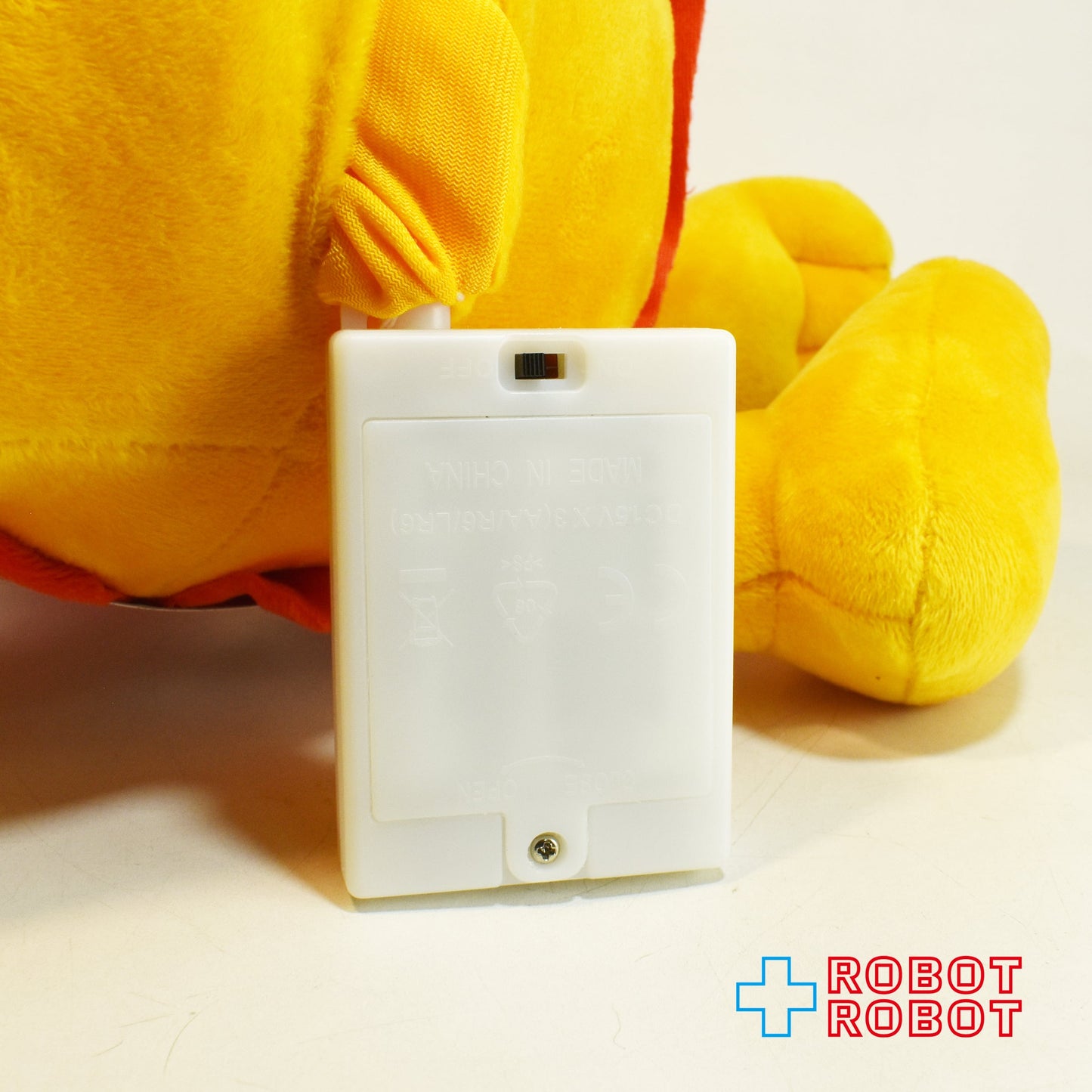 キッドロボット ニコロデオン ガーフィールド サンタ (シェイクアクション付) プラッシュ 紙タグ付き