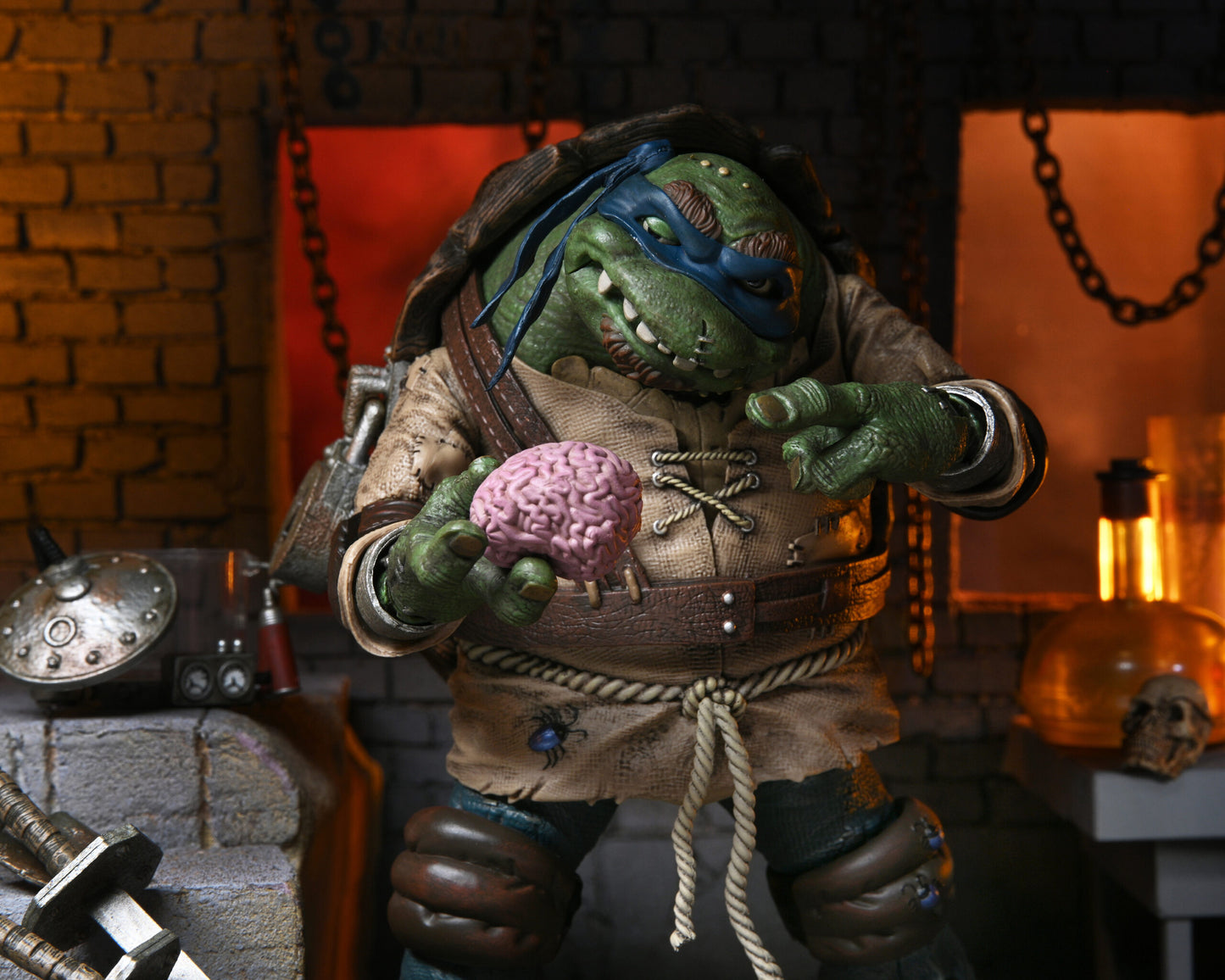 ネカ TMNT タートルズ ユニバーサル・モンスター レオナルド as ハンチバック アルティメット 7インチ アクションフィギュア 未開封