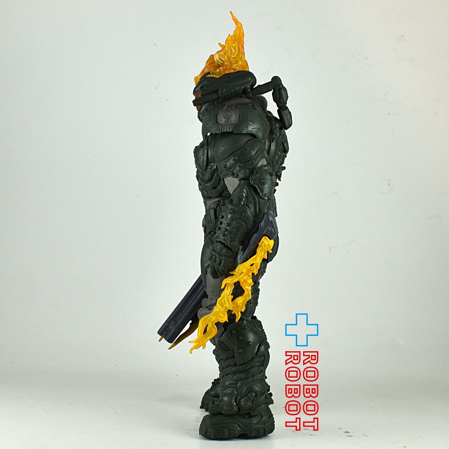 マクファーレン・トイズ ドゥーム エターナル ドゥーム スレイヤー (エンバースキン）7インチ アクションフィギュア ルース