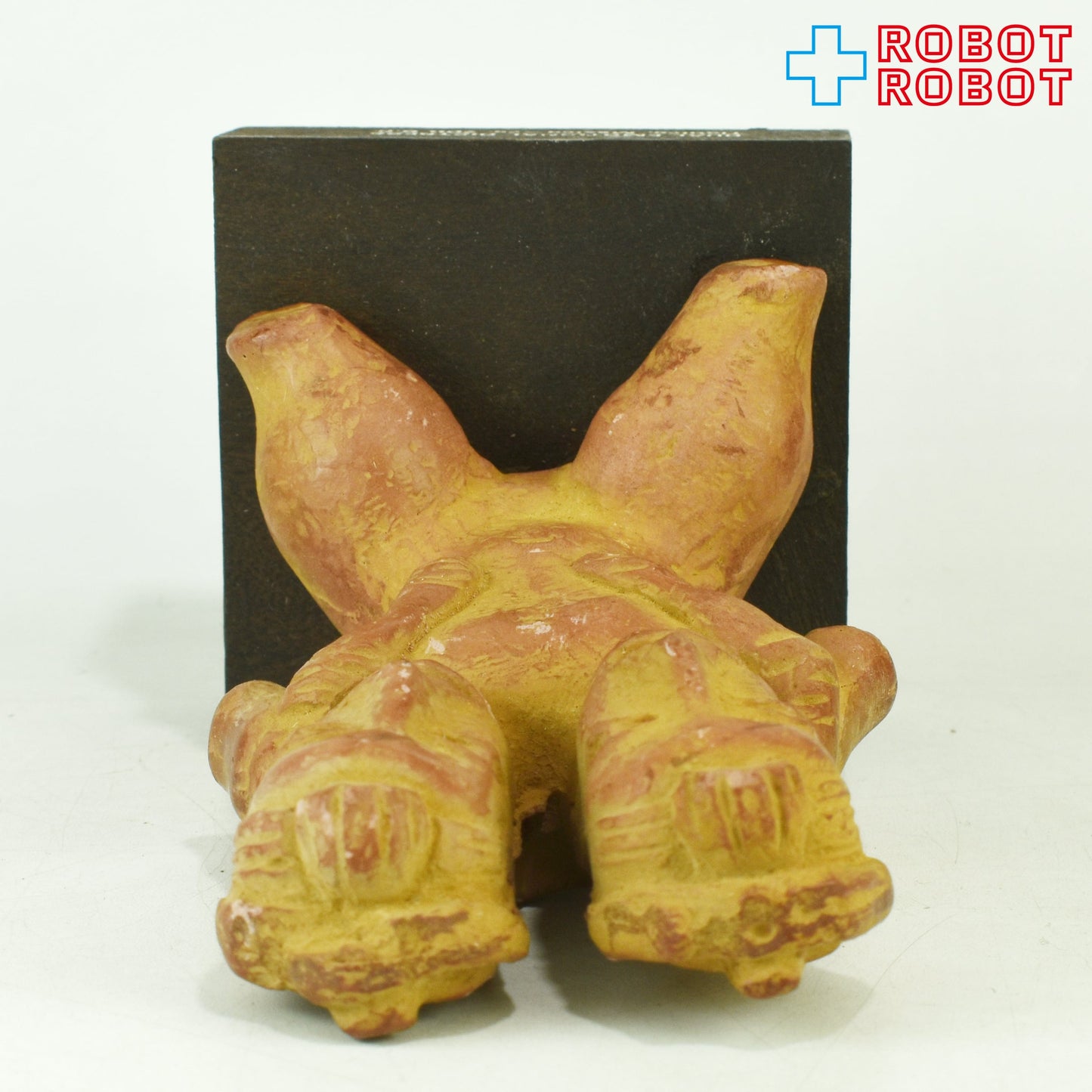 二重の精神的苦痛 二重診断 医薬品メーカー陶器スタチュー