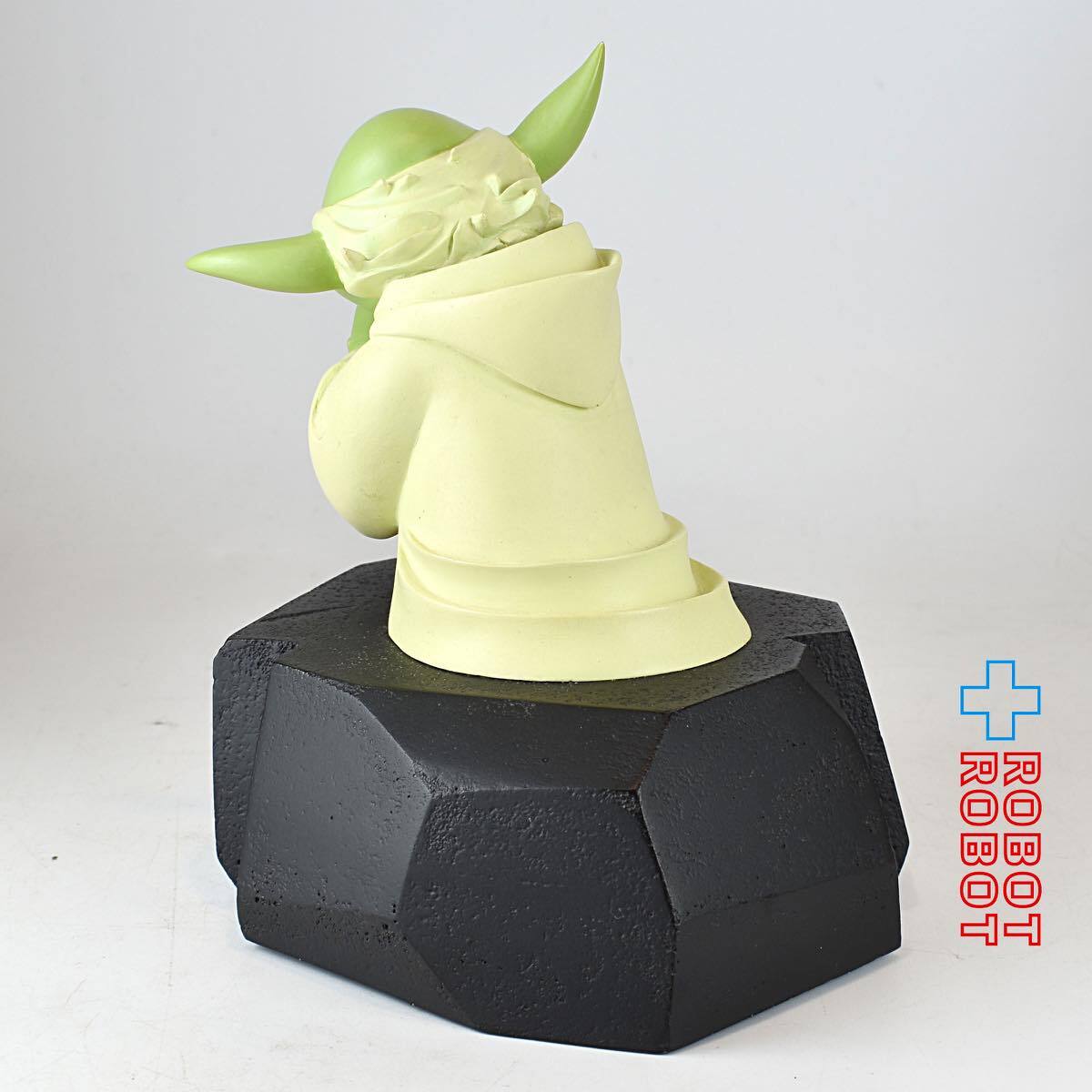スター・ウォーズ ヨーダ 彫刻フィギュア 限定版 Amazon.co.jp: スター・ウォーズ ARTFX ヨーダ 帝国の逆襲版 (1/7