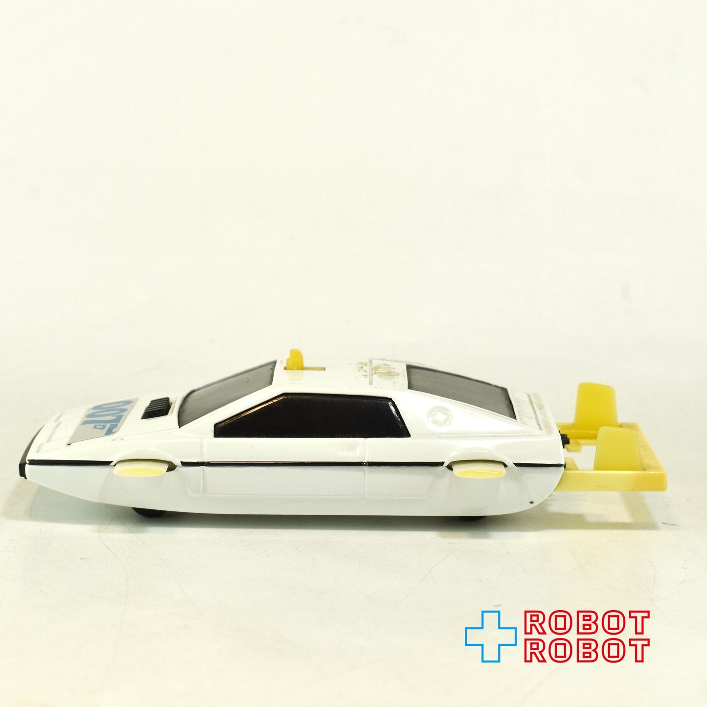 コーギー 007 私を愛したスパイ 1/36 ロータス・エスプリ（潜水艇モード）