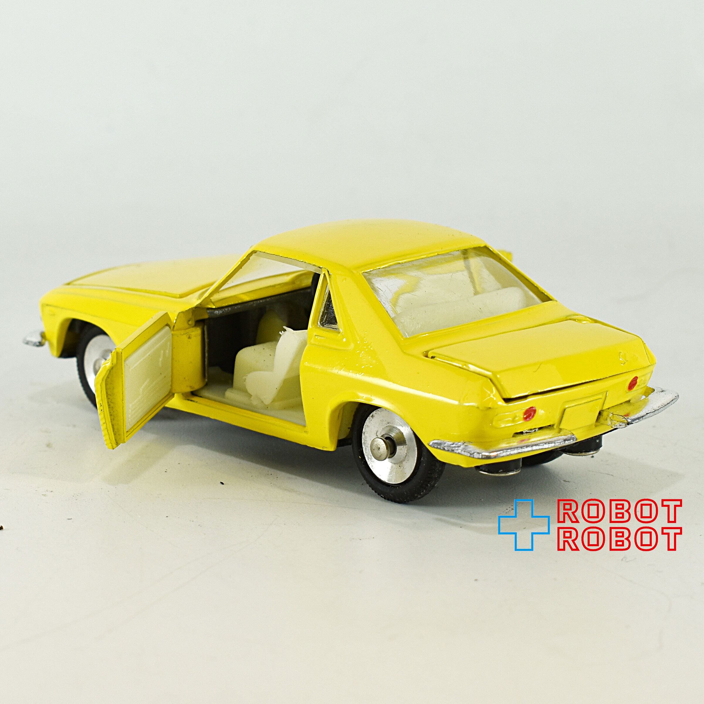 アサヒ玩具 モデルペット No.32 ニッサンシルビア 黄色 白シート 1/40