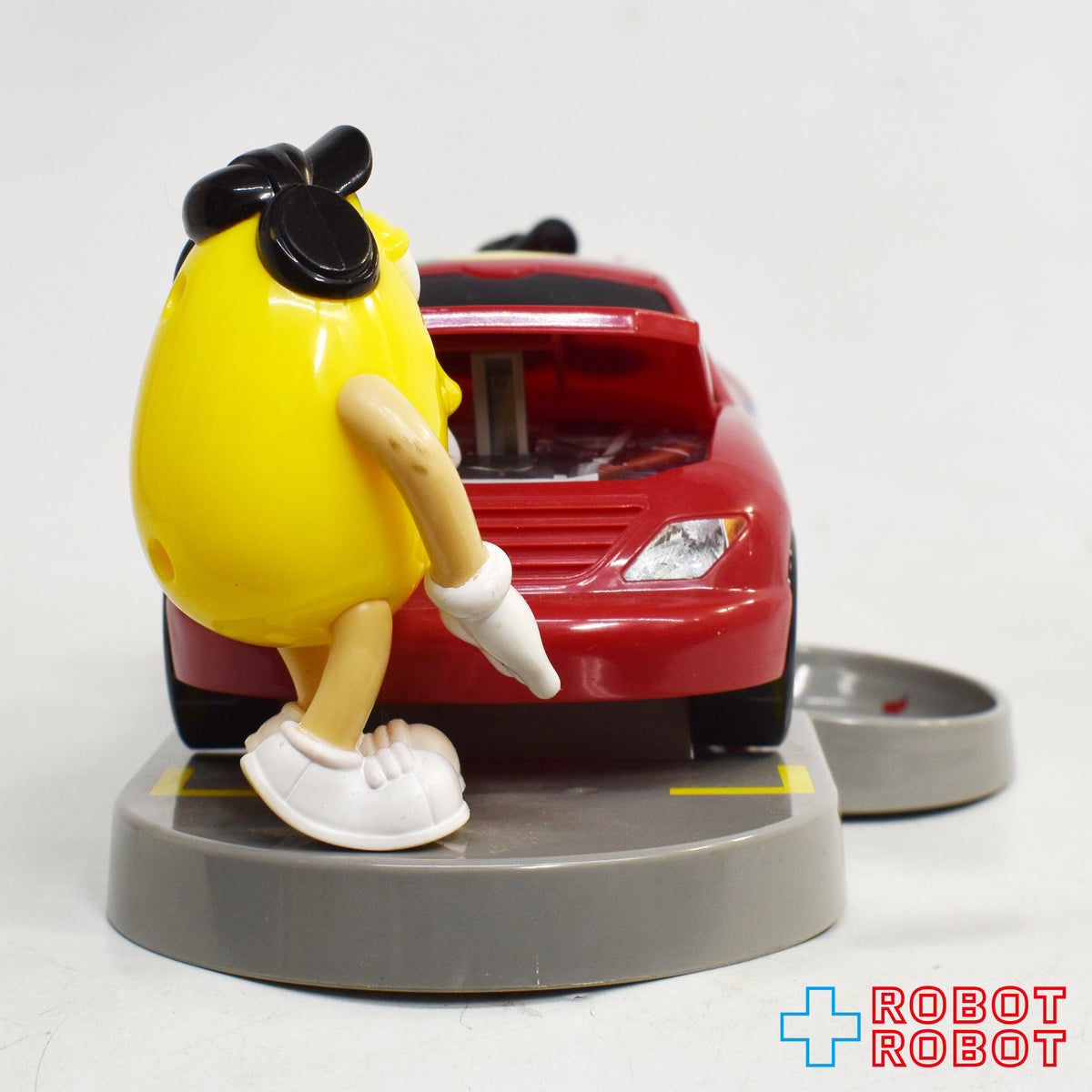 M&M's ディスペンサー アンダー・ザ・フード 赤いレーシングカー エムアンドエムズ 企業物