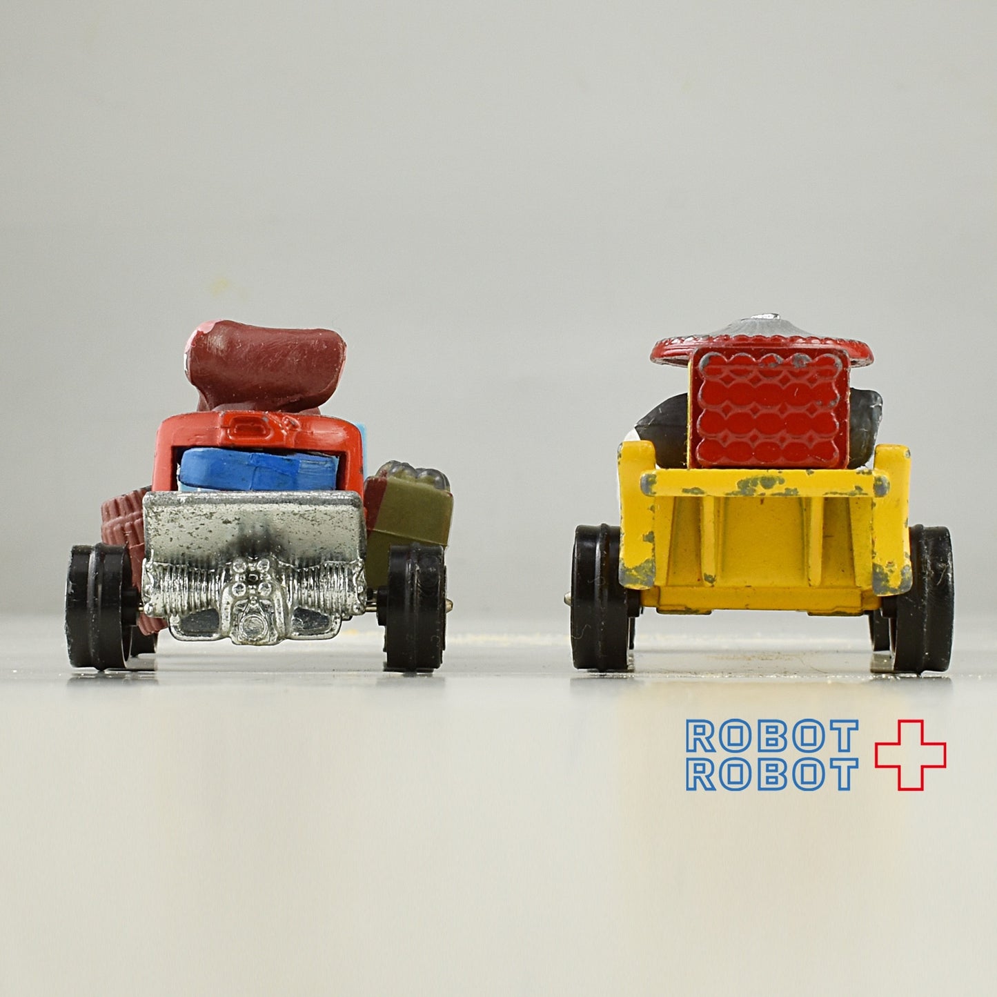 Corgi トム＆ジェリー ミニカー ２台セット