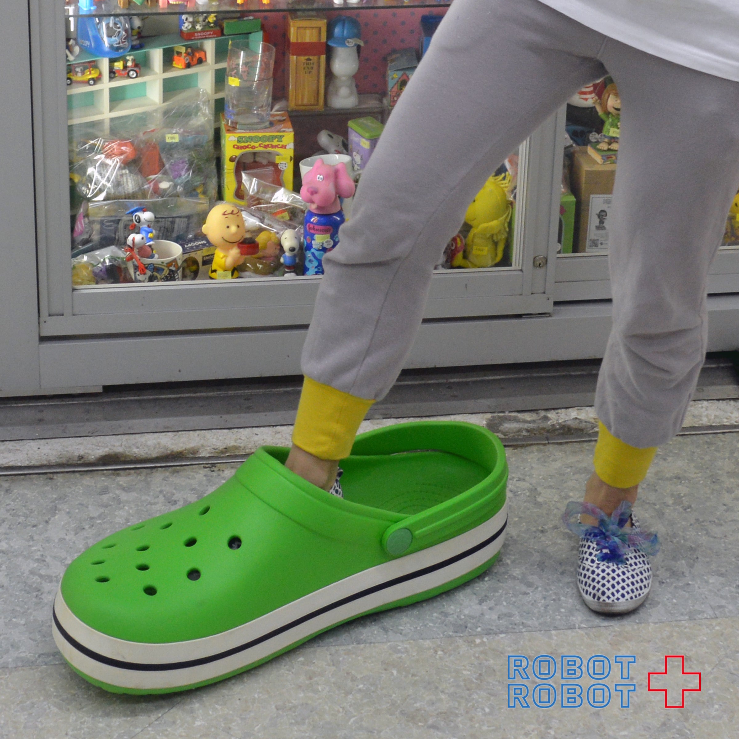 店頭ディスプレイ特大クロックス crocs – ROBOTROBOT