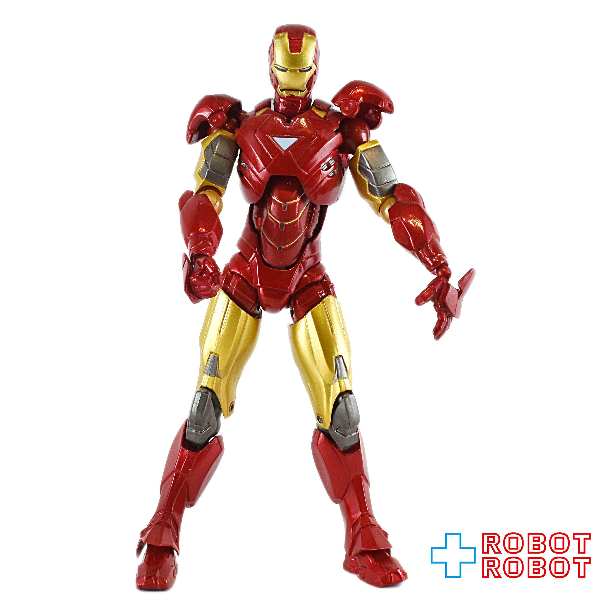 IRON MAN – ROBOTROBOT