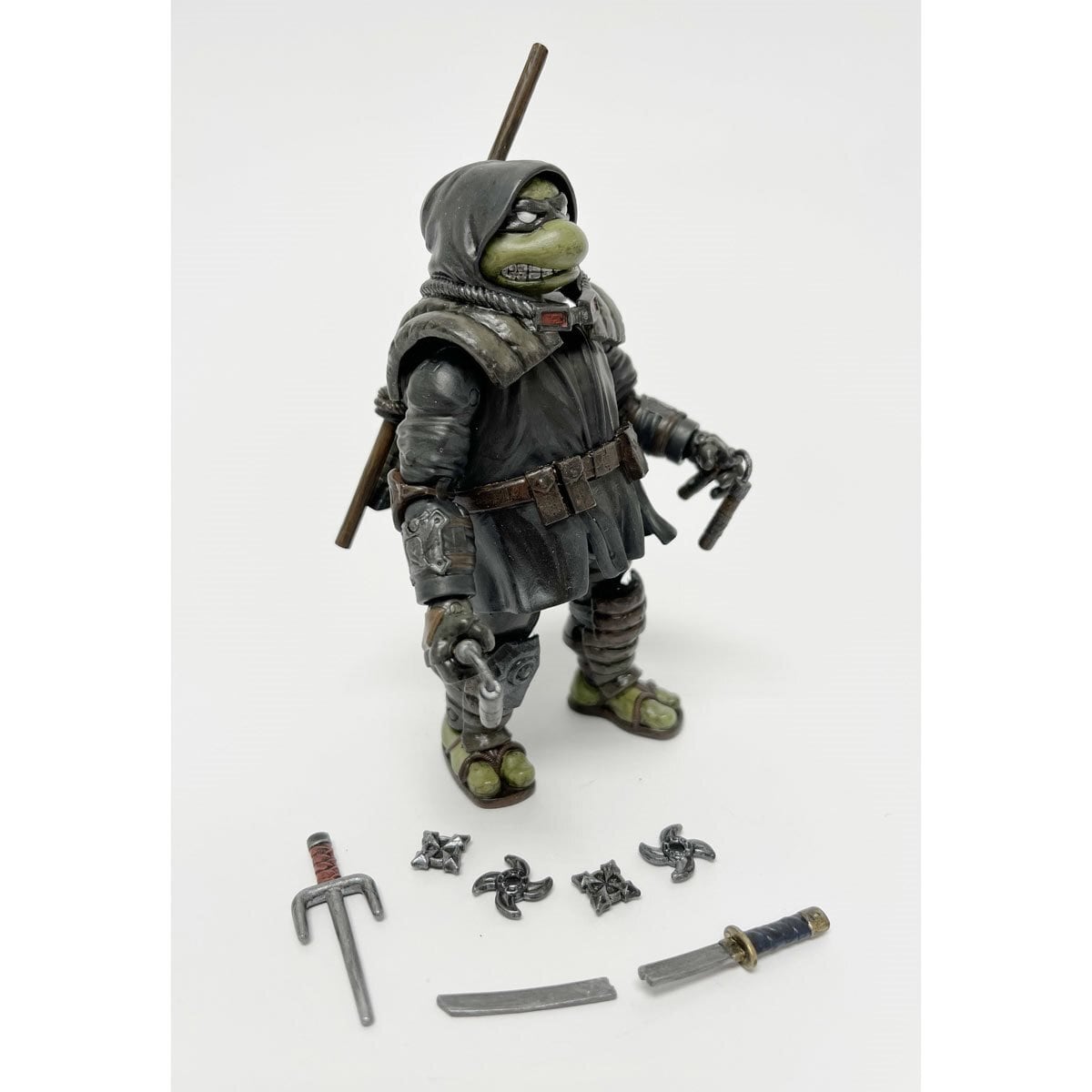 プレイメイツ TMNT タートルズ ラスト・ローニン アクションフィギュア