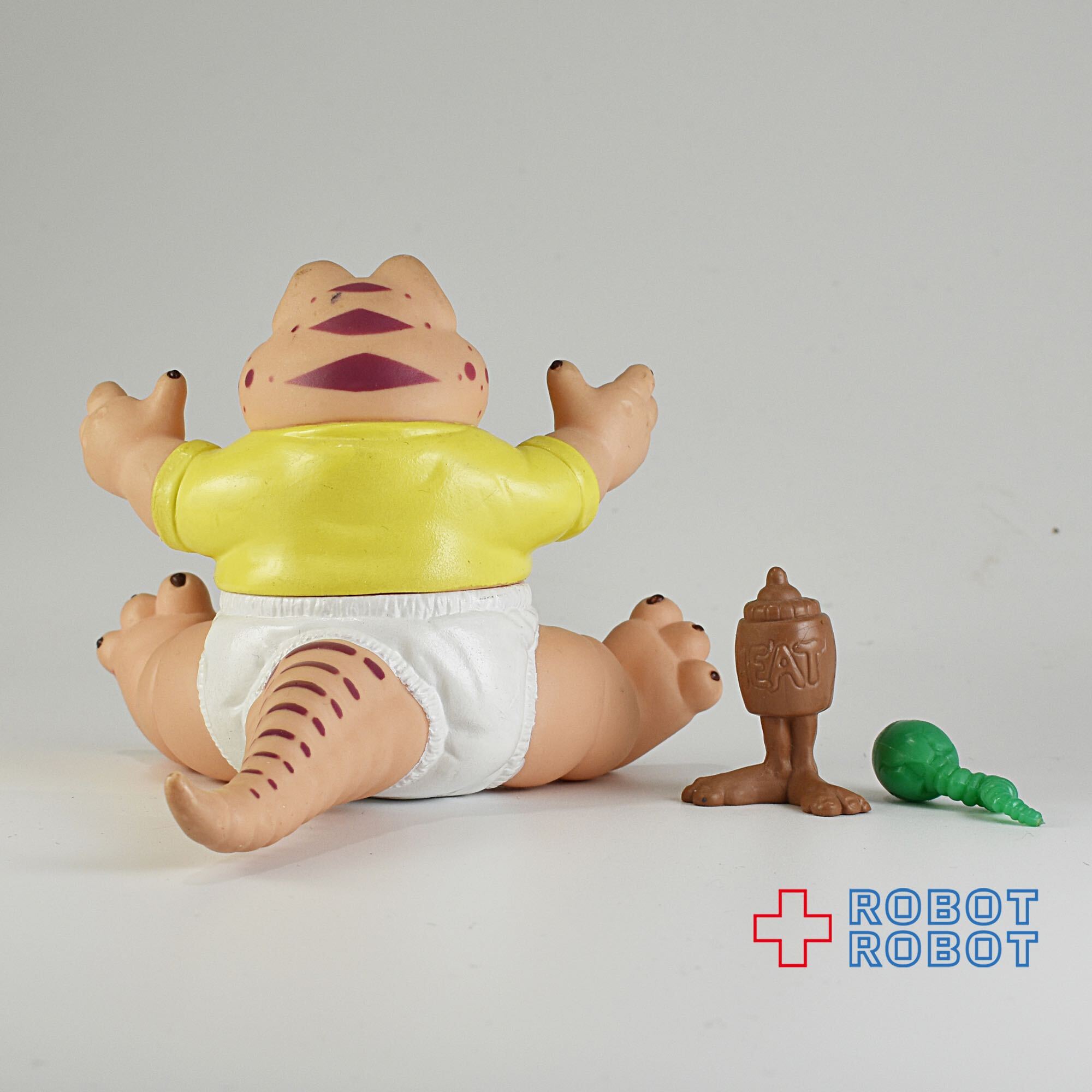 ハズブロ 恐竜家族 ベイビー・ブルース・シンクレア アクション