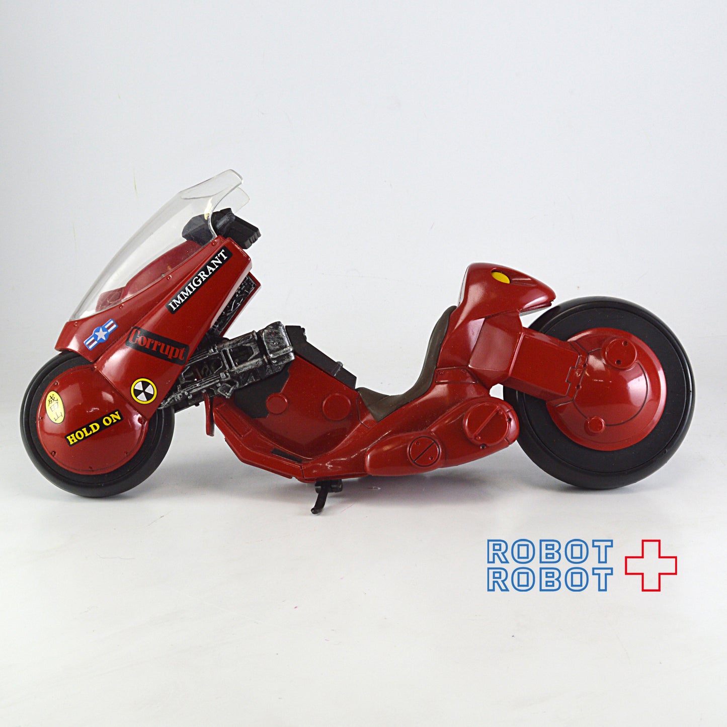 マクファーレン アキラ 金田のバイク