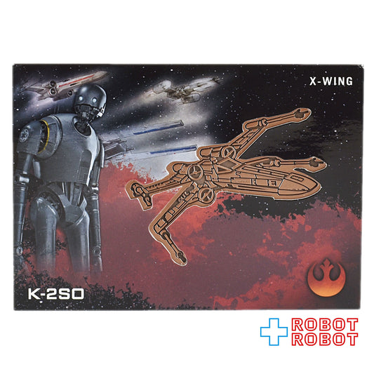 トップス クローム スター・ウォーズ ローグワン K-2SO X-WING 記念メダリオン カード