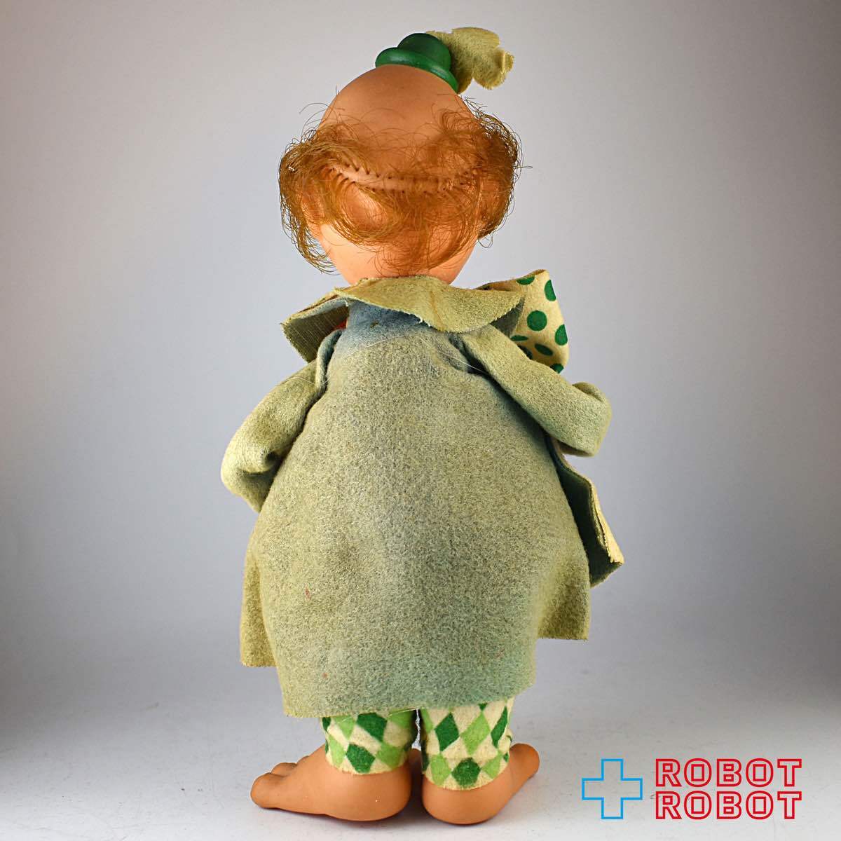 ピエロ 人形 ソフビ顔フェルト服 白に緑の水玉の蝶ネクタイ