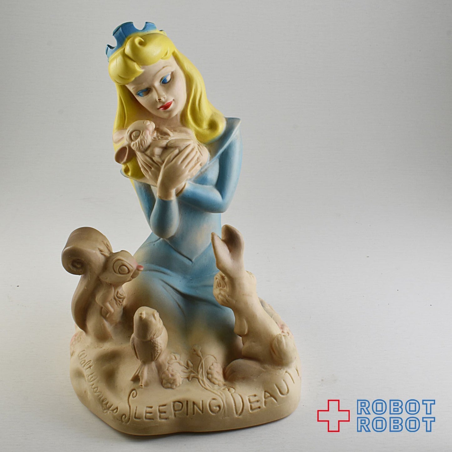 DELL社 眠れる森の美女 ソフビ ラバードール