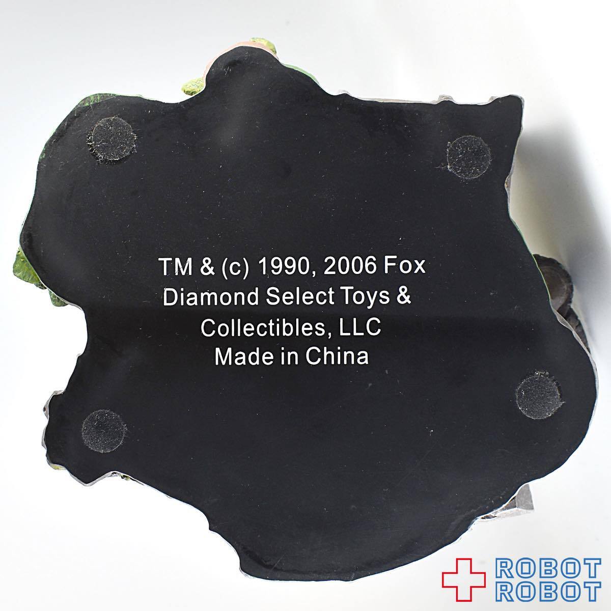 ダイアモンドセレクト シザーハンズ スノーグローブ