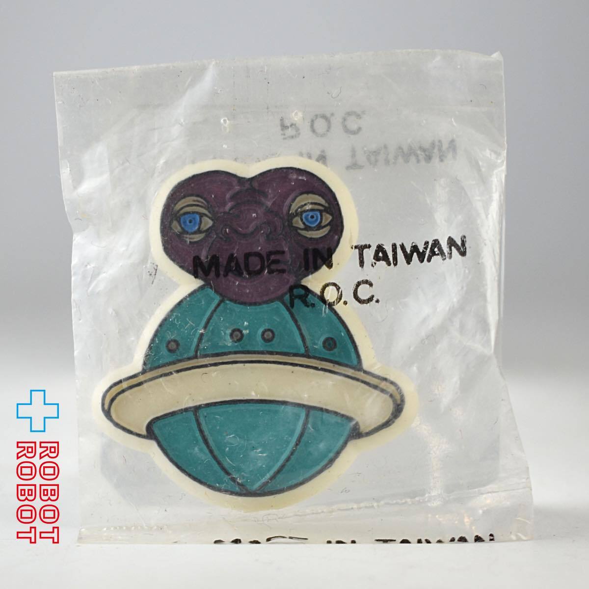 モノグラム E.T プラスチックバッジ UFO