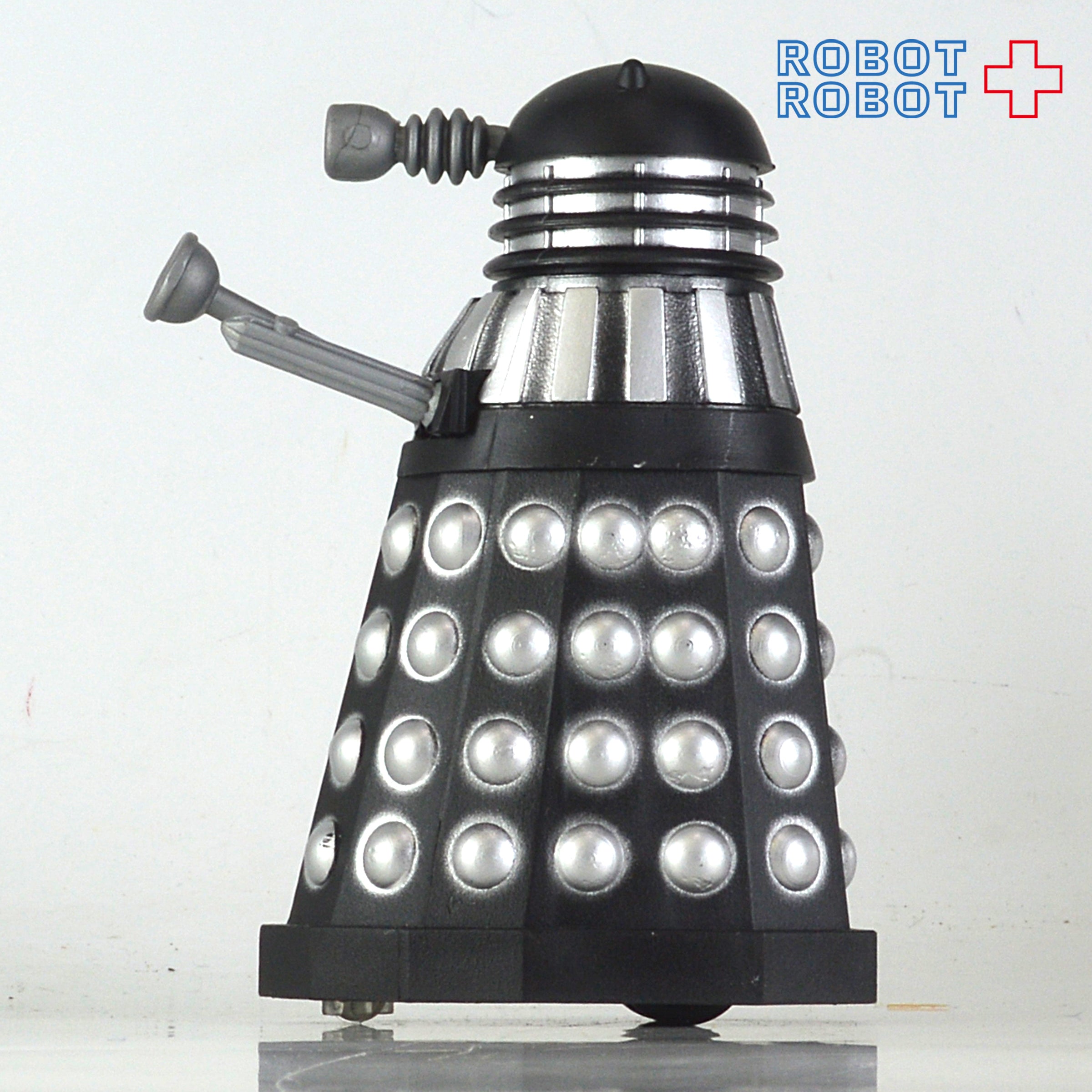 DALEK ラジオコマンド フィギュア ドクターフー　ロボット　ダーレク ドクター・フー ダーレク プルバック走行フィギュア ブラック/シルバー