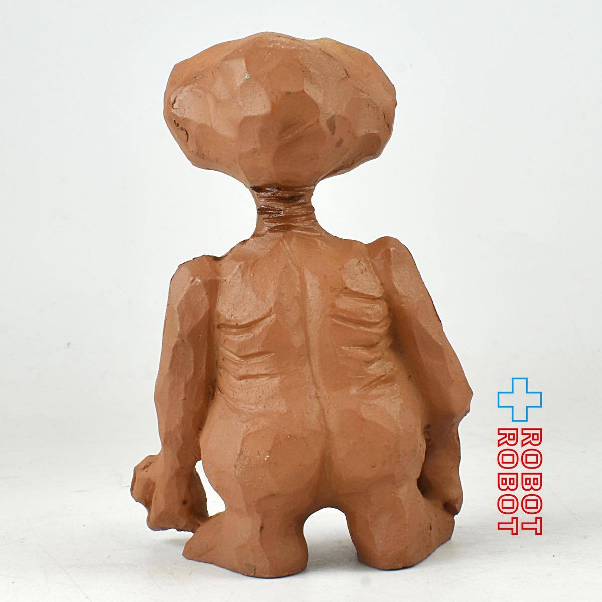 E.T. 3インチ 木彫り風 樹脂フィギュア