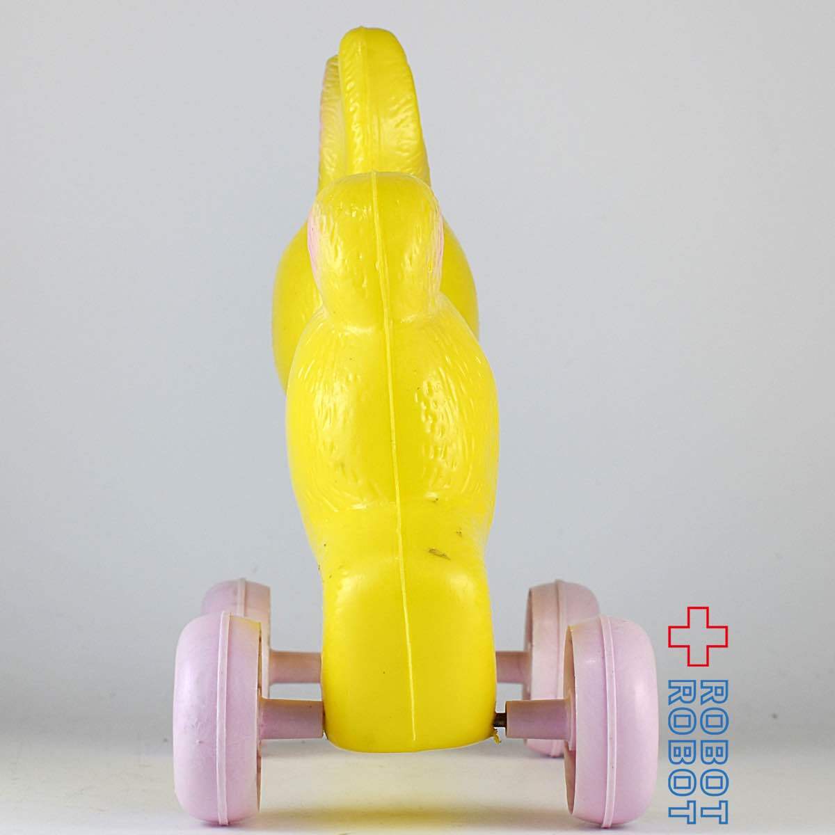 黄色ウサギ ポリ プルトイ