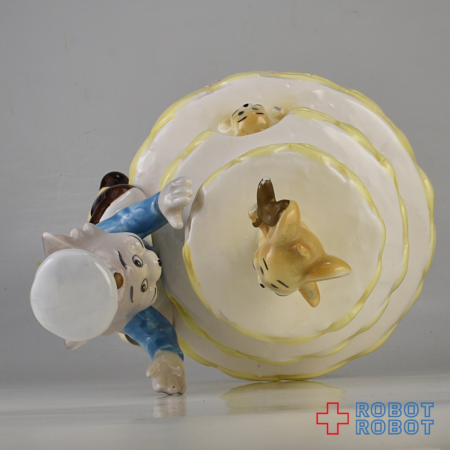 トムとジェリー ケーキ ハッピーバースデイ 陶器製オルゴール フィギュアリン