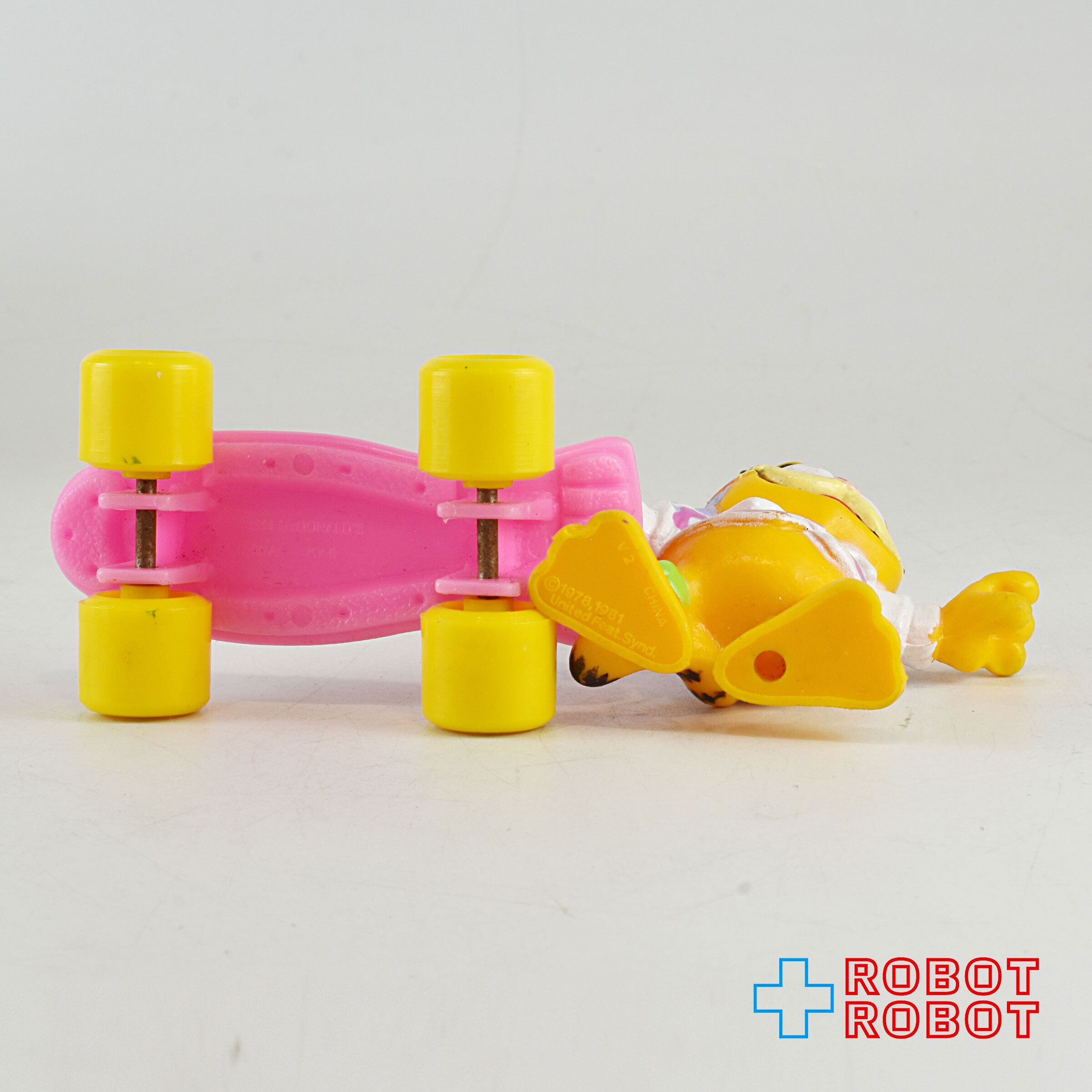 マクドナルド ガーフィールド #3 スケートボード PVCフィギュア